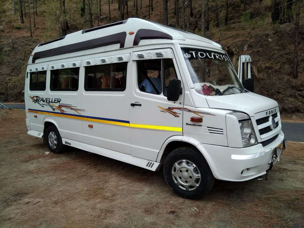 Full-size SUV - Spacious travel for families and groups
